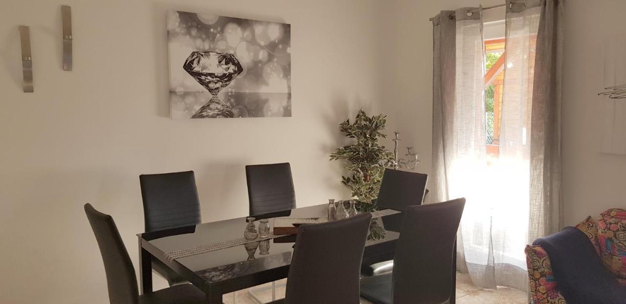 Villa Lifestyle Balaton Siófok Esterno foto